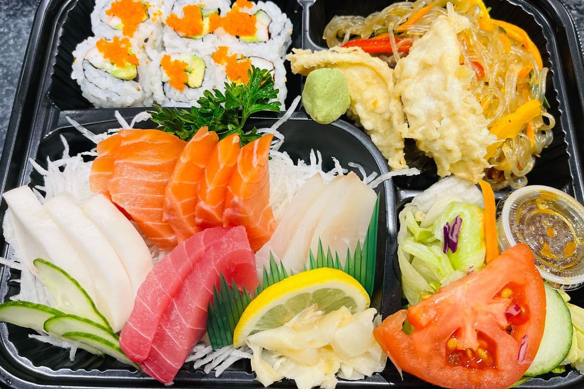 Sashimi Lunch (18pcs)