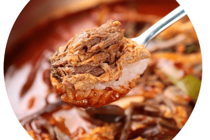 육개장 / Spicy Beef Soup with Vegetable