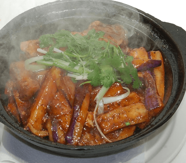 125. Eggplant with Salty Fish and Meat Sauce in Hot Pot