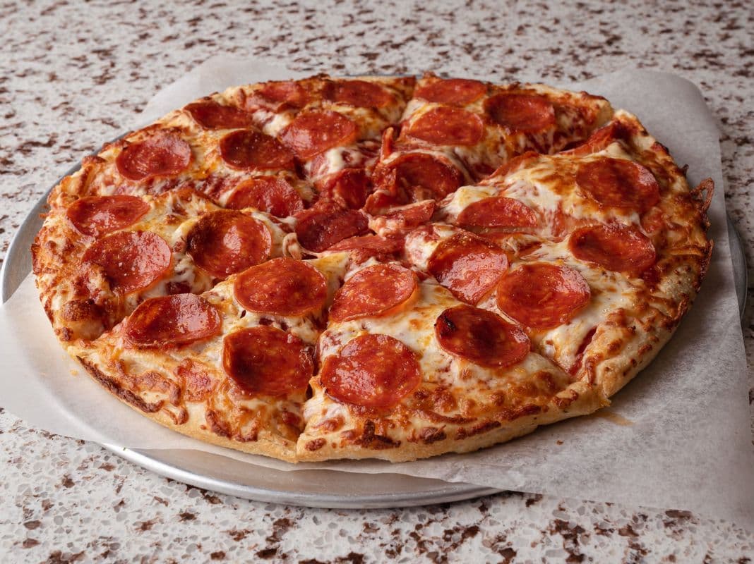 Large Pepperoni Pizza (14")