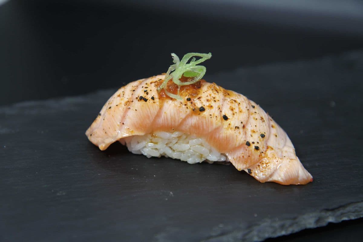 Salmon Aburi