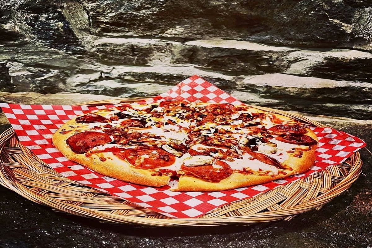 Canadian Pizza