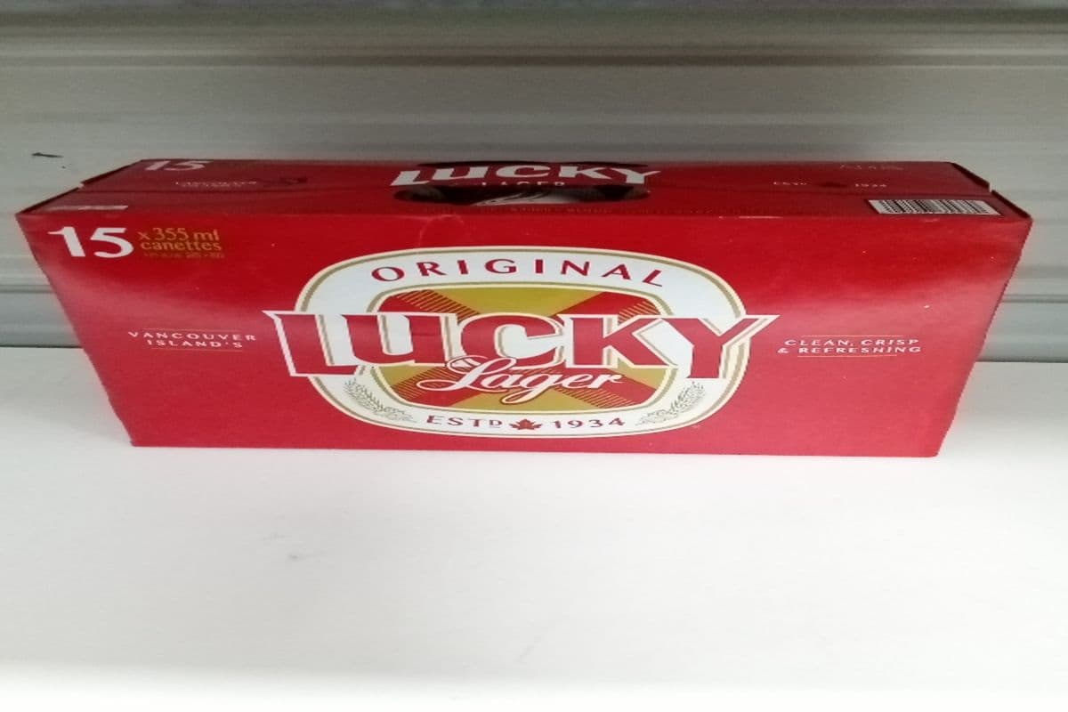 Lucky Lager (15 Pack Cans)