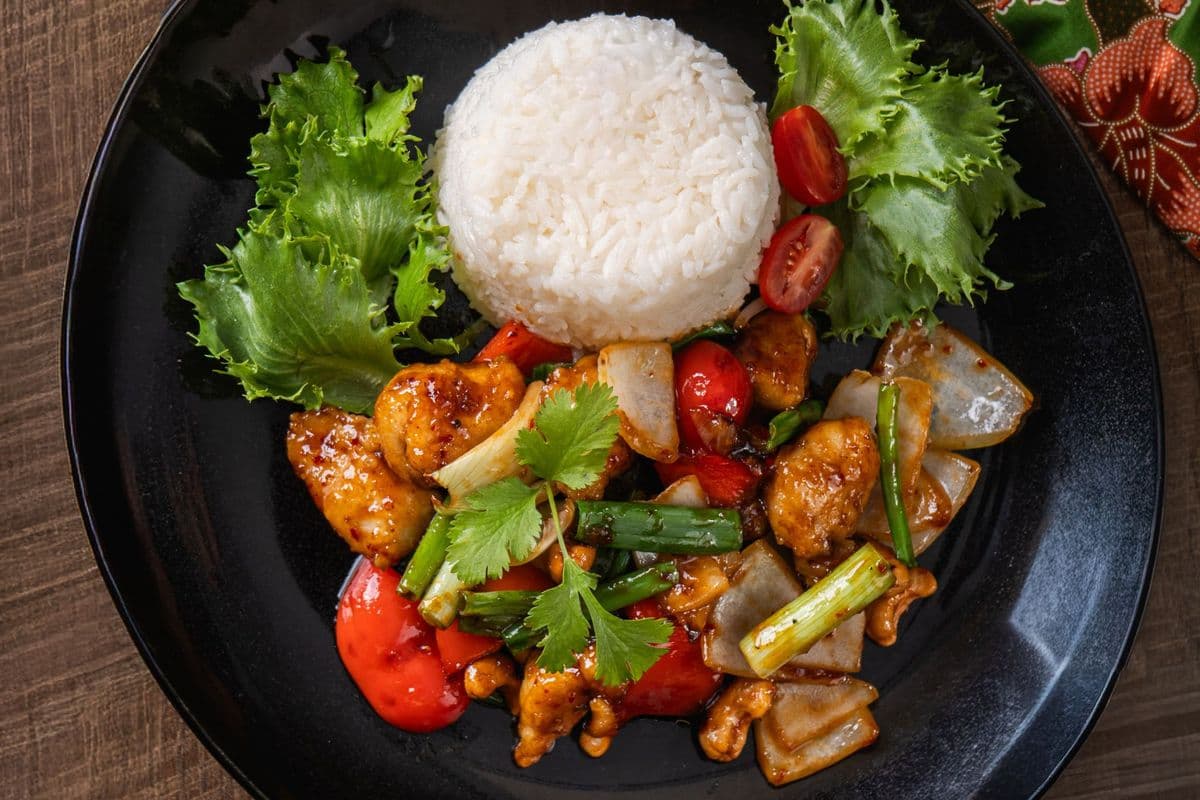 P4 Poulet aux cajous | Gai Pad Med Mamuang (Chicken Cashew)