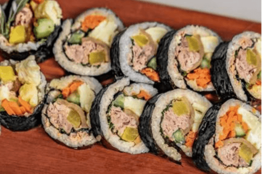 Tuna Kimbap (K-Roll) / 참치김밥