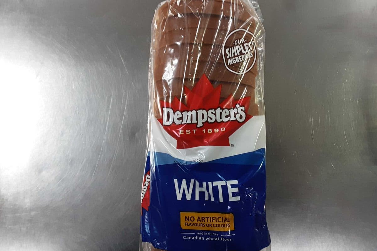 Dempster's White Bread (675 g)