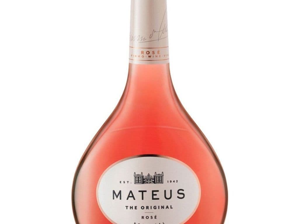 Mateus Rose Wine Bottle (750 ml)