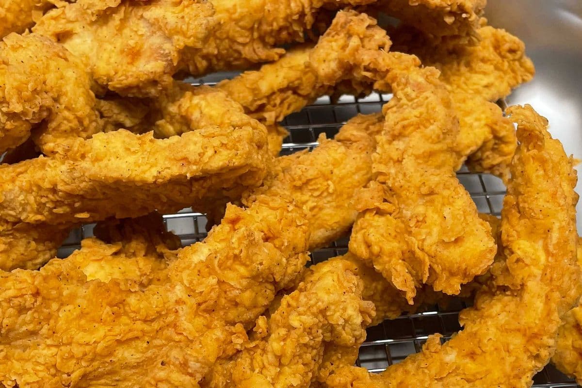 6TENDERS+1 FREE DIPS $15