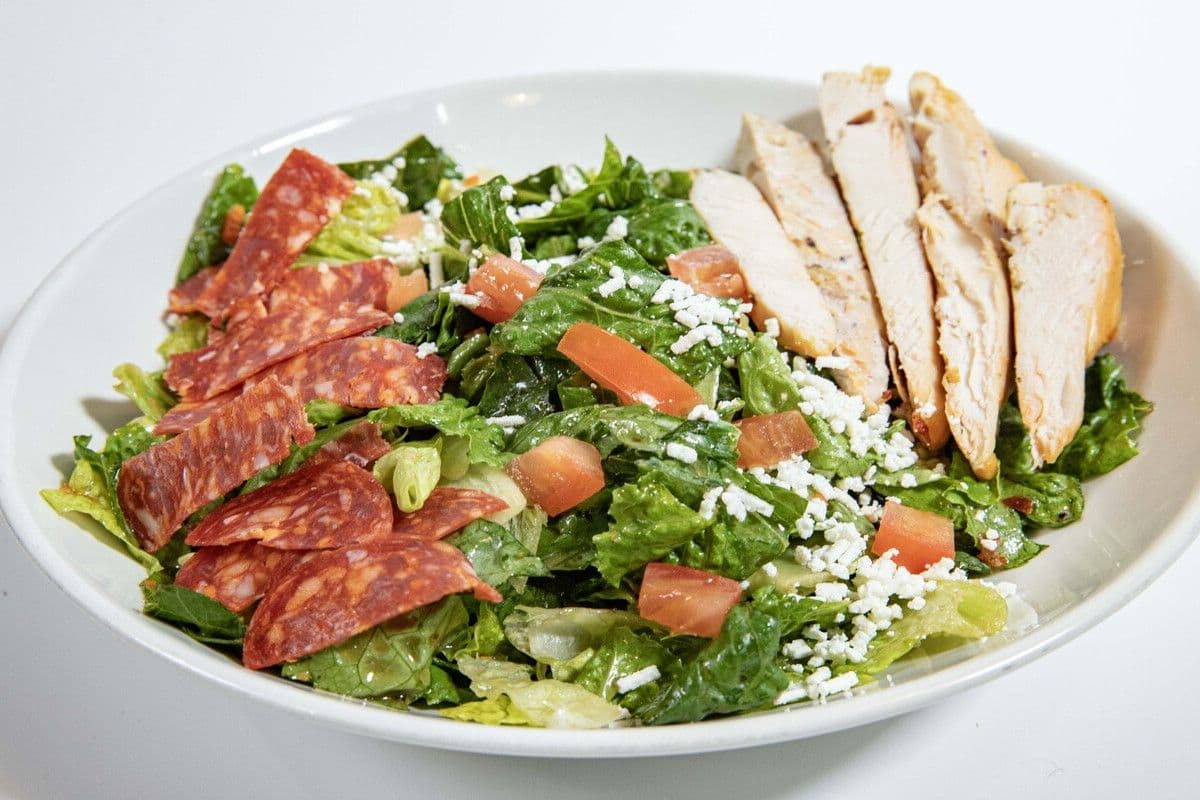 Signature Famoso Salad