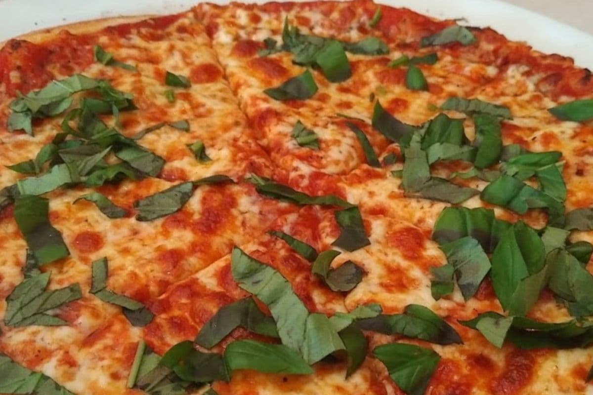 16. 13" Medium Margherita with Fresh Basil Pizza