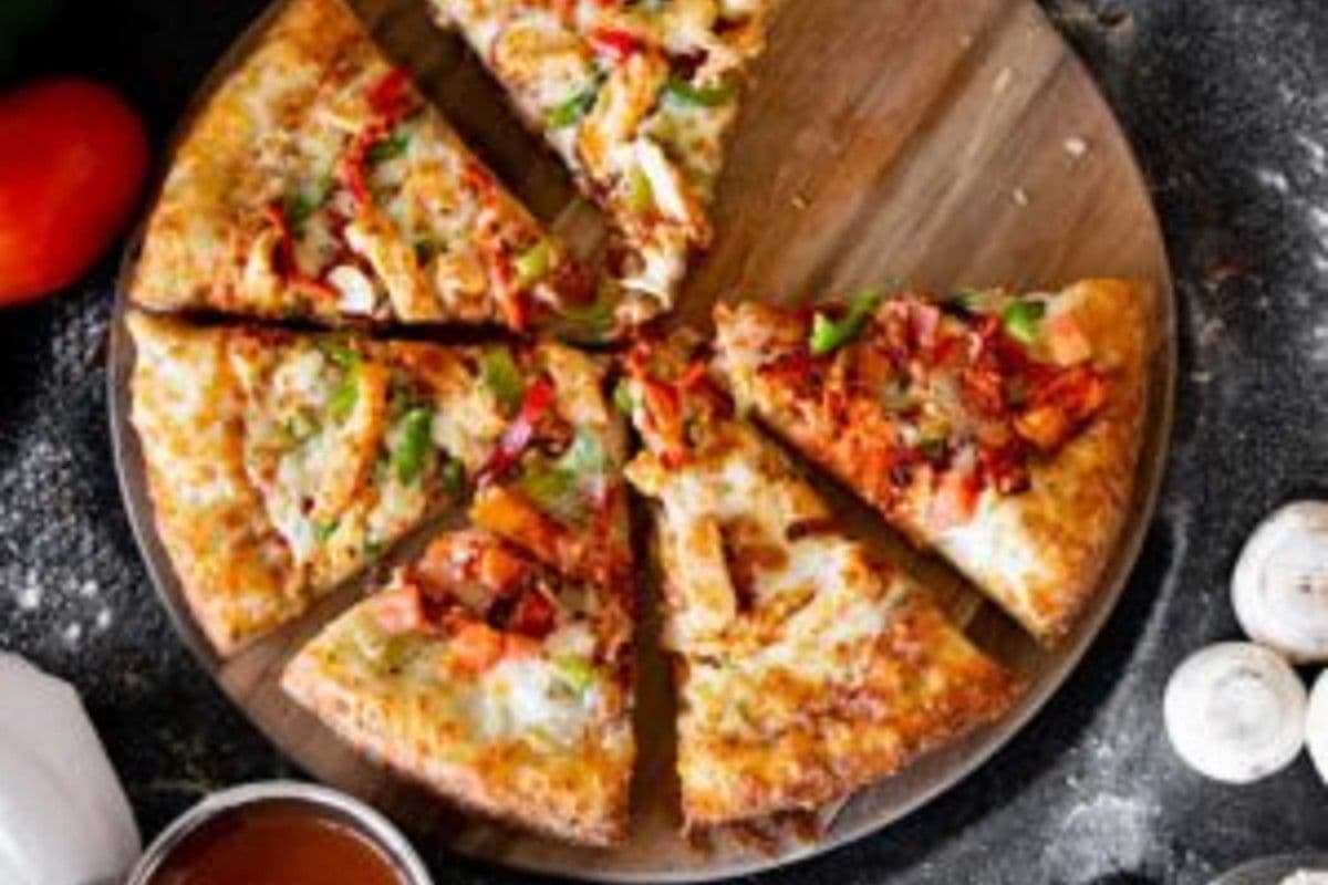 4. 14" Large Chicken Bruschetta Pizza