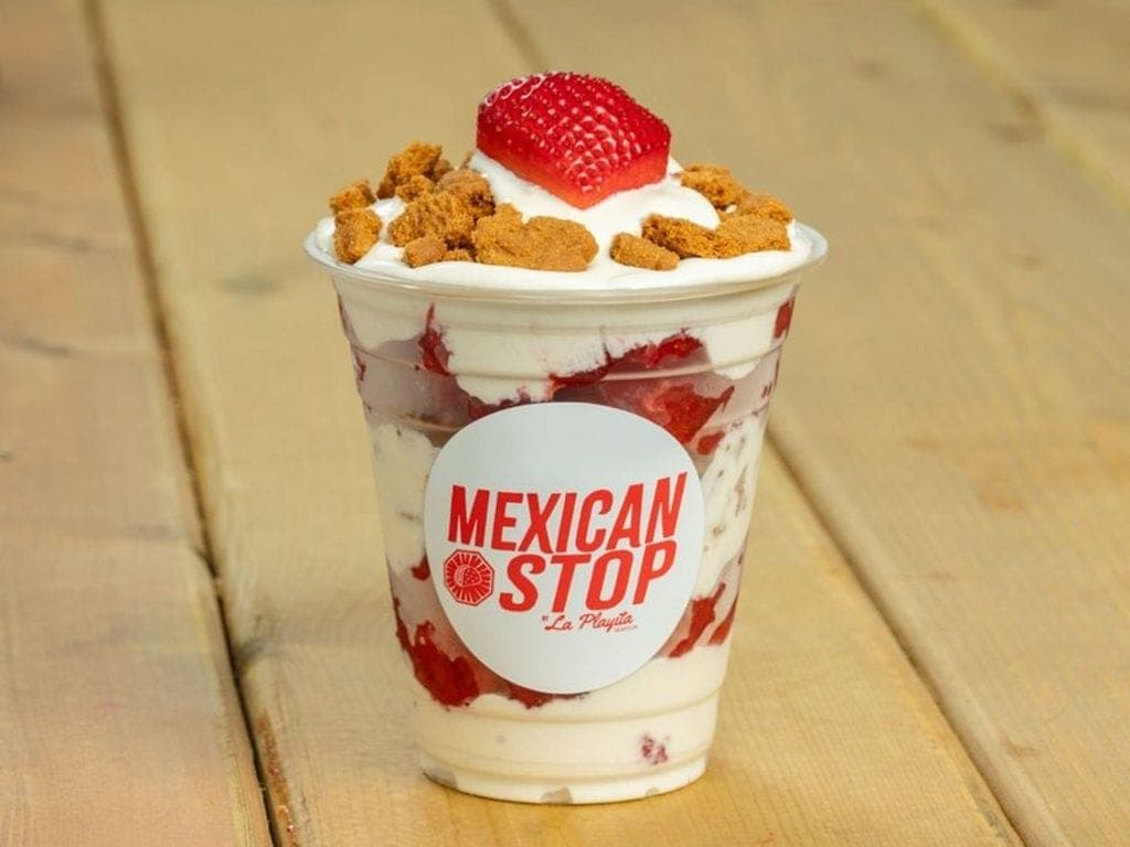 Strawberries With Cream/Fresas Con Crema