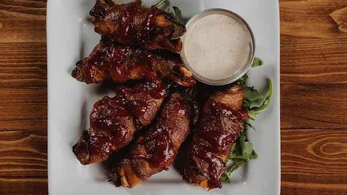 Bacon Wrapped Jalapeño Poppers