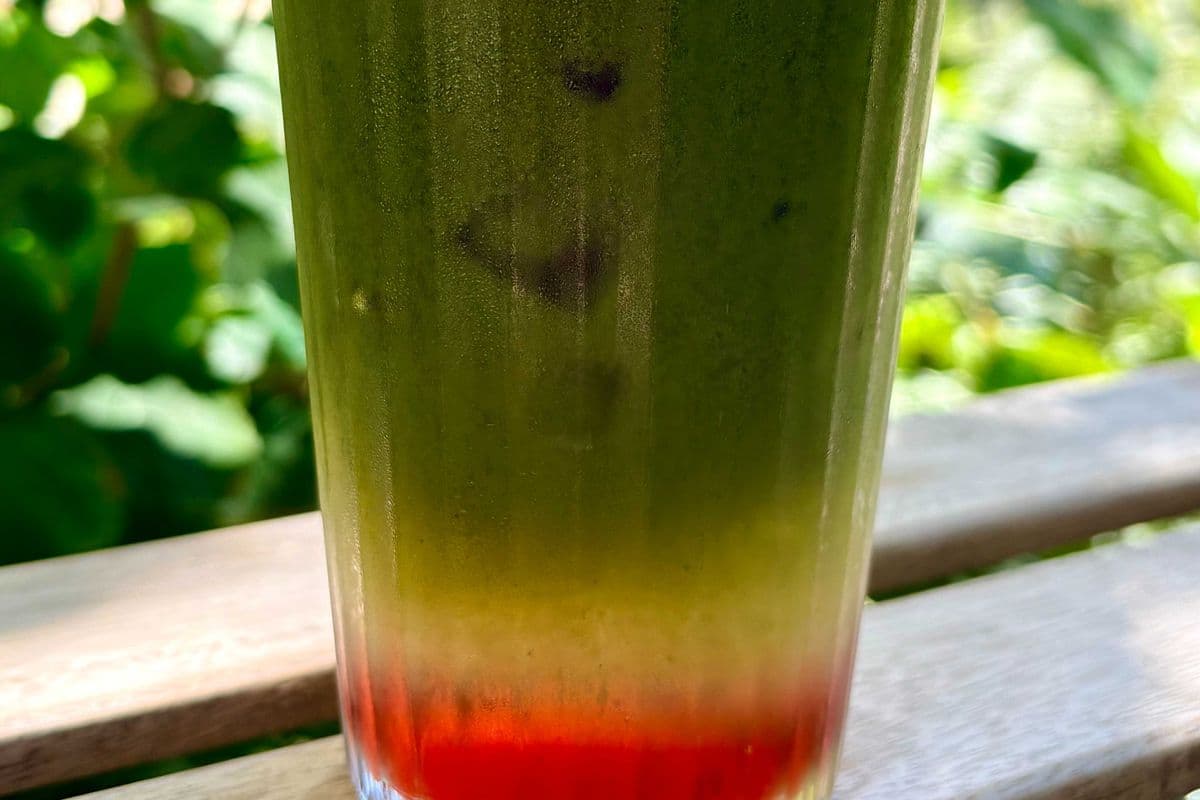 NEW! Summer Vibes Iced Matcha (16 oz)