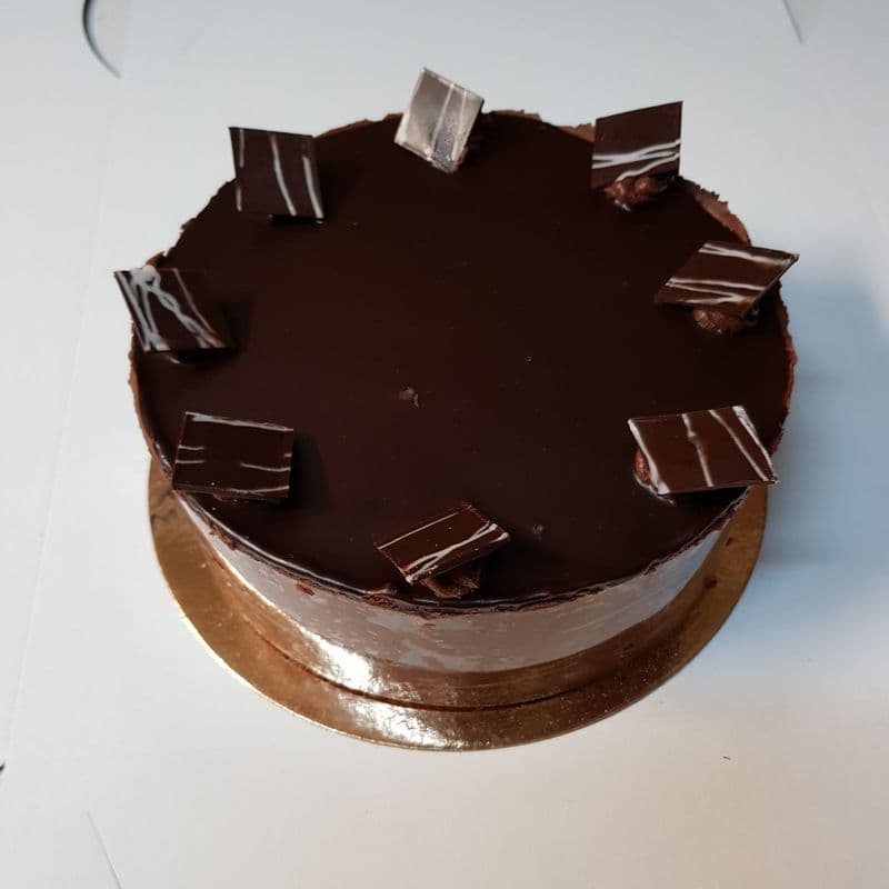 8" Double Chocolate Cake