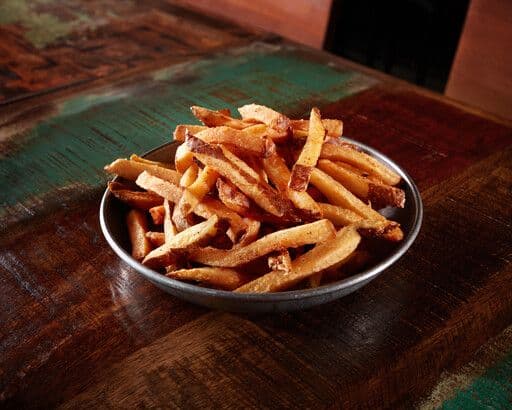 Fresh Cut Fries / Frites fraîchement coupées