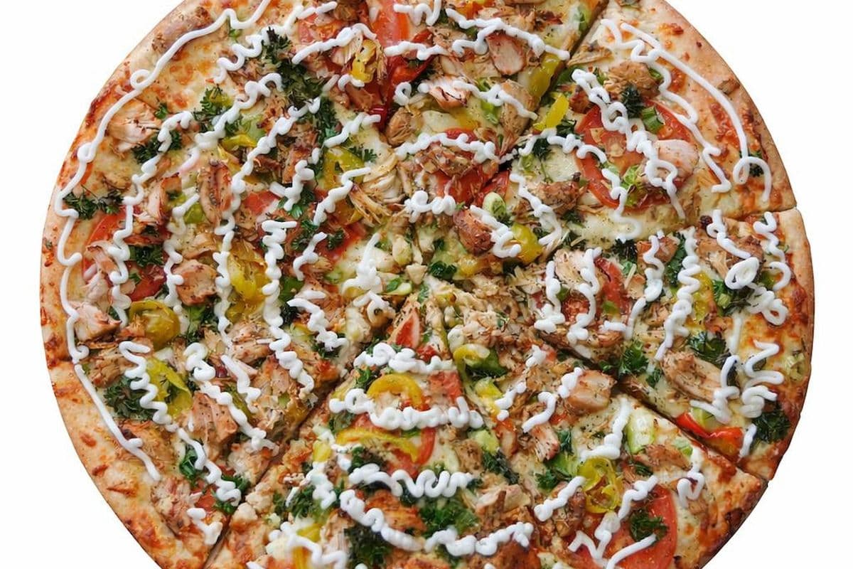 18" Extra-Large Chicken Shawarma Gourmet Pizza