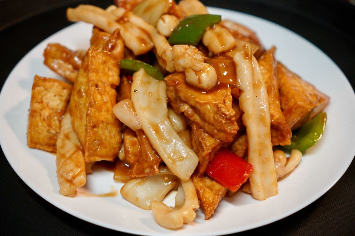 I. Assorted Seafood and Meat Tofu 八珍豆腐