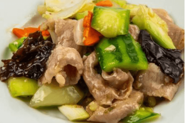 Sauteed Pork Toro with Black Fungus and Sing Qua 勝瓜雲耳炒爽肉