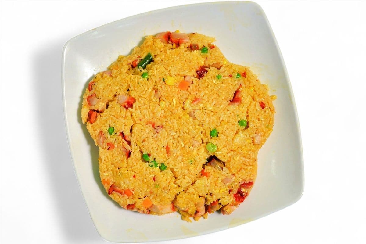 R93. Cơm Chiên Xá Xíu