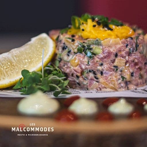 Tartare de thon mangue et sésame
