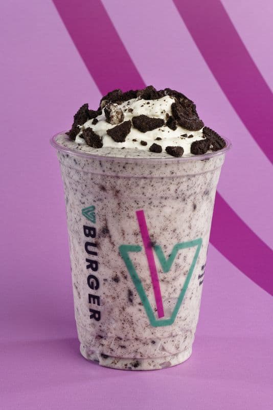 Cookie Cookie Cookie Dough Shake - 16 oz
