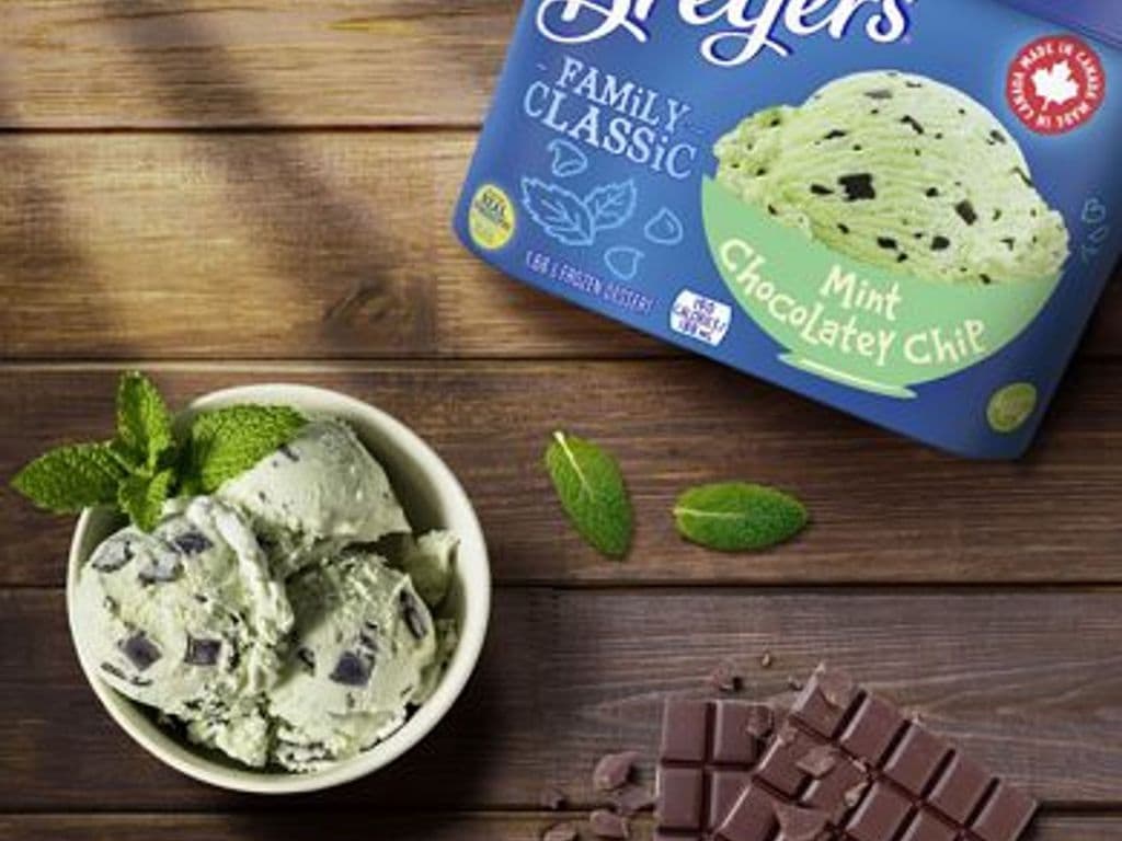Breyers 1.66 L - Mint Chocolatey Chip