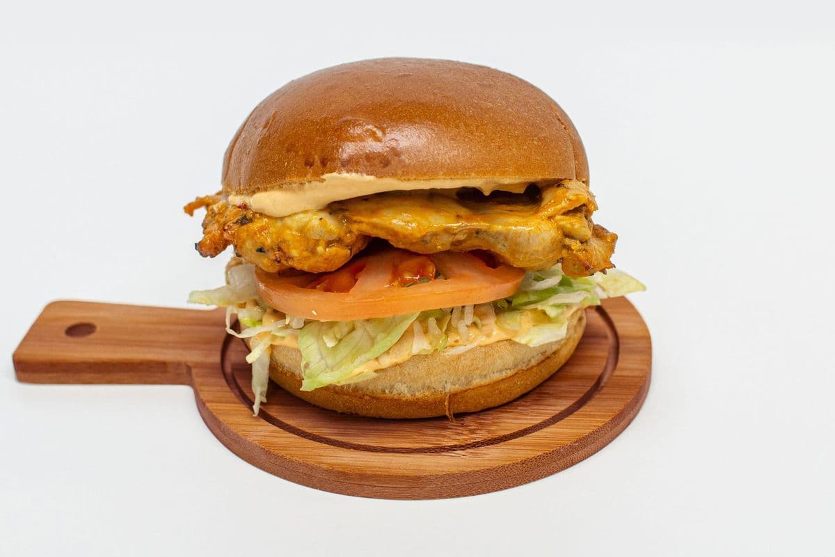 Spicy Roasted Chicken Sandwich (415 Cal)