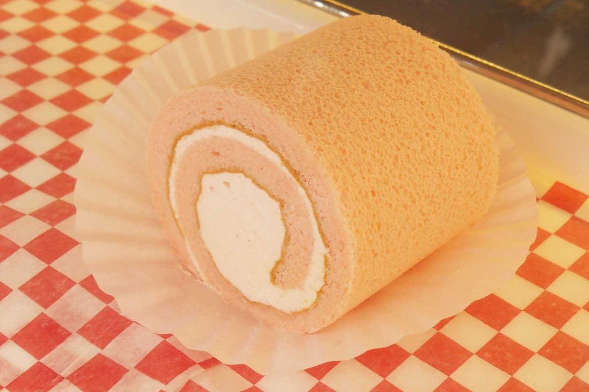 Swiss Roll {Strawberry}