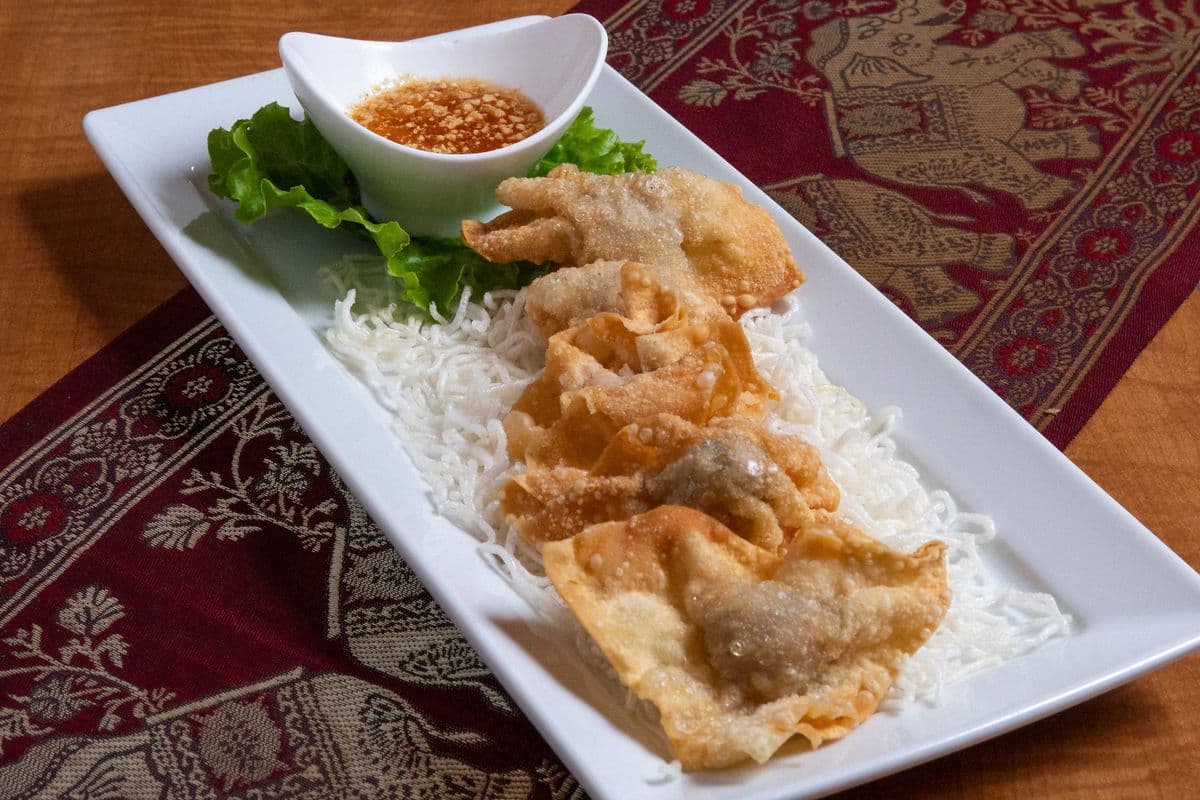Ghiaw Grob (6 pcs)