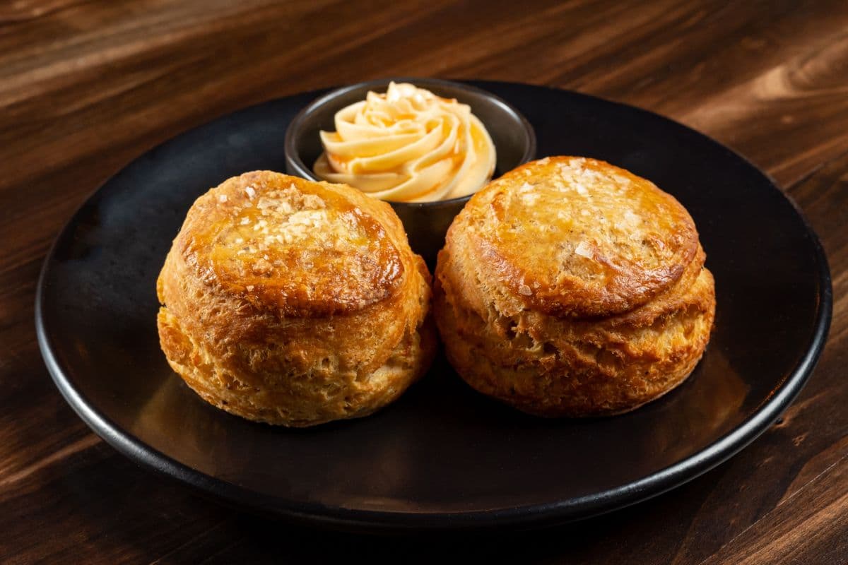 Buttermilk Biscuits (2 pcs)