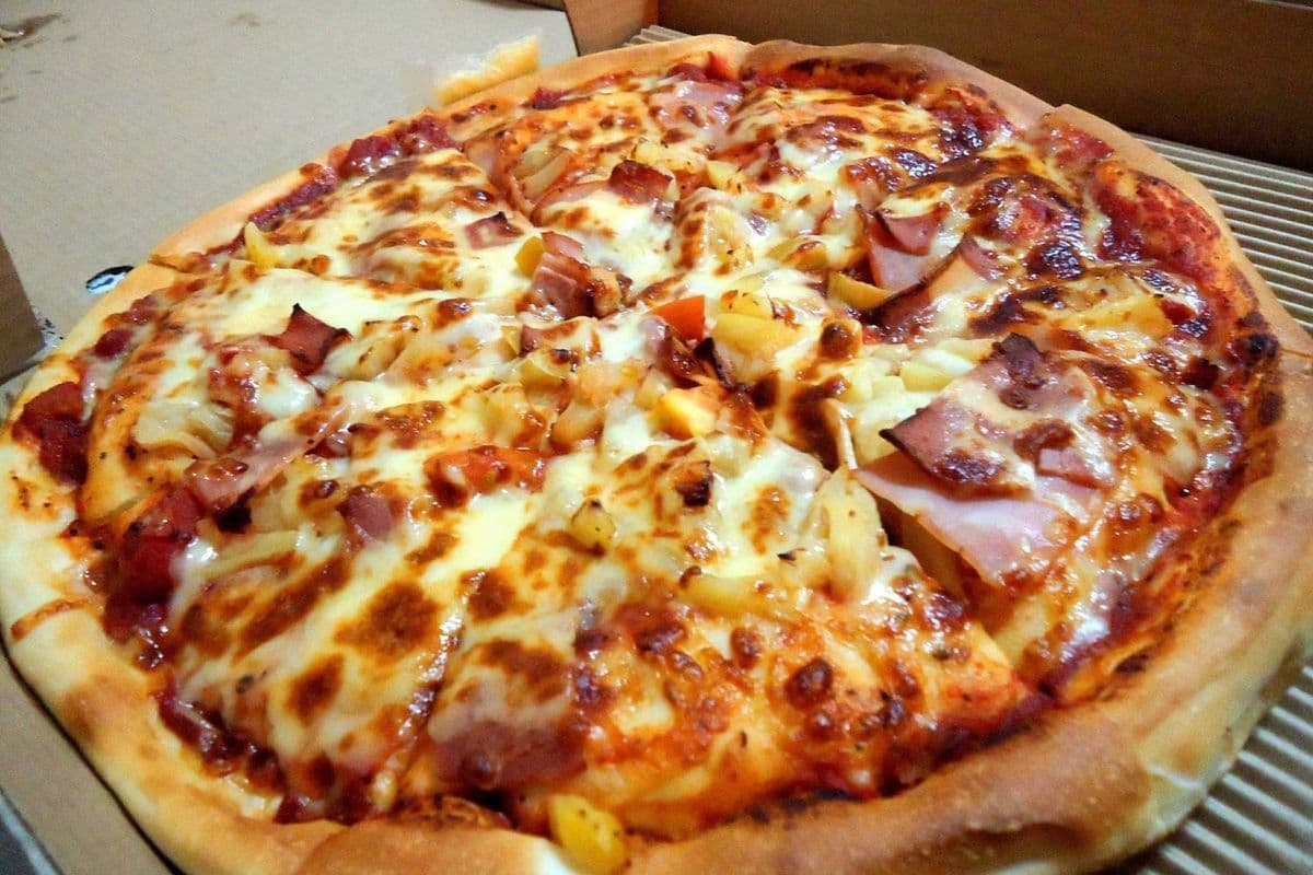 Small Canadian Pizza