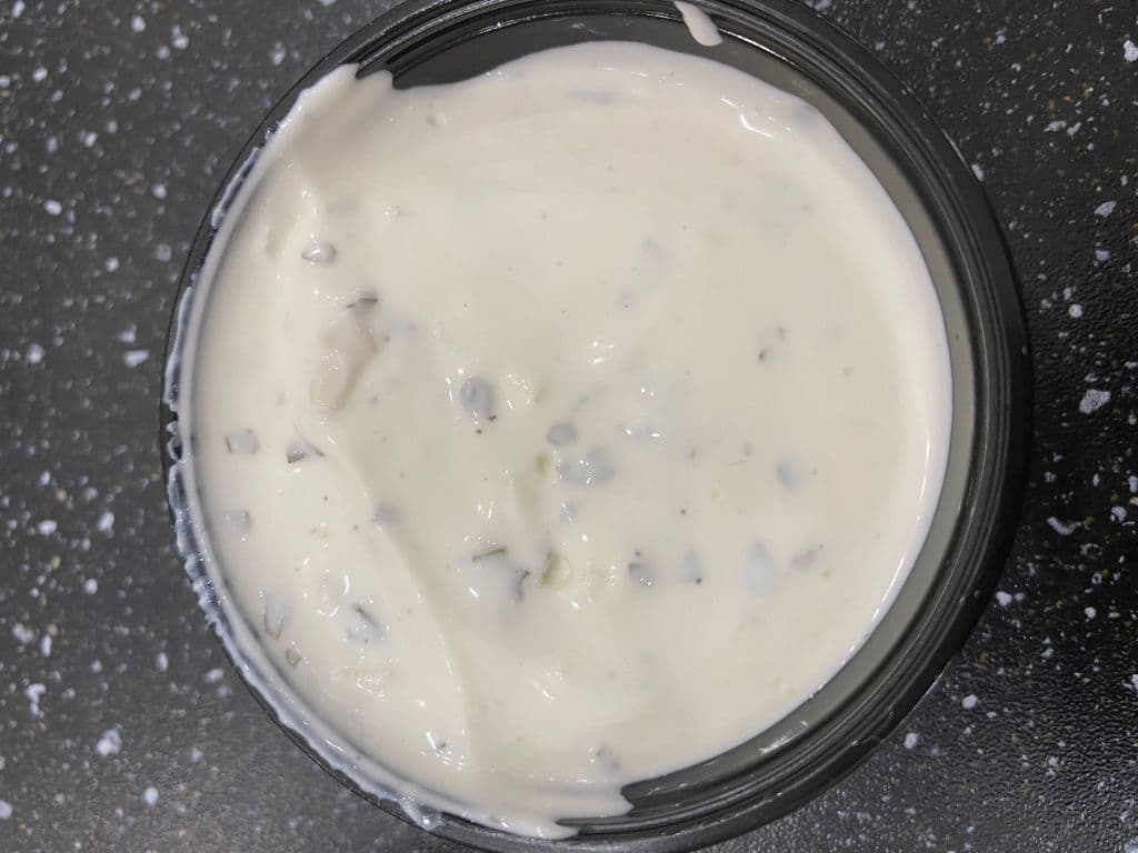 White Garlic Dipping Sauce