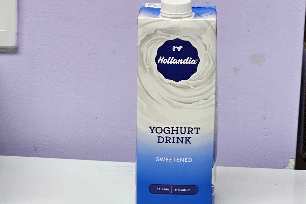 Hollandia Sweetened Yoghurt Drink (1 L)