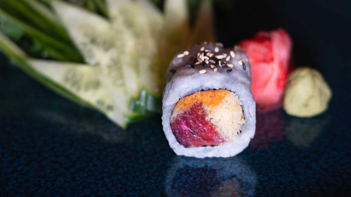 J2. Spicy Tuna Roll (6 pcs)