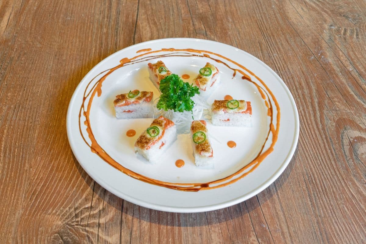 Six Shooters Oshi Sushi