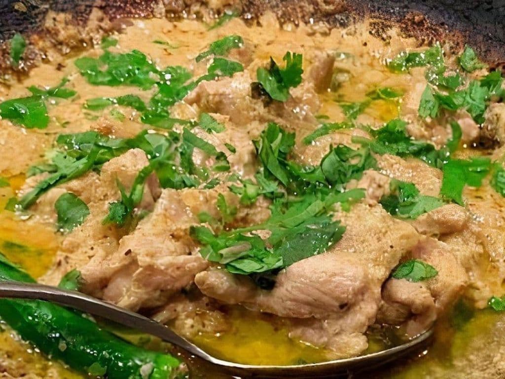 Chicken White Karahi (with Bones), Half