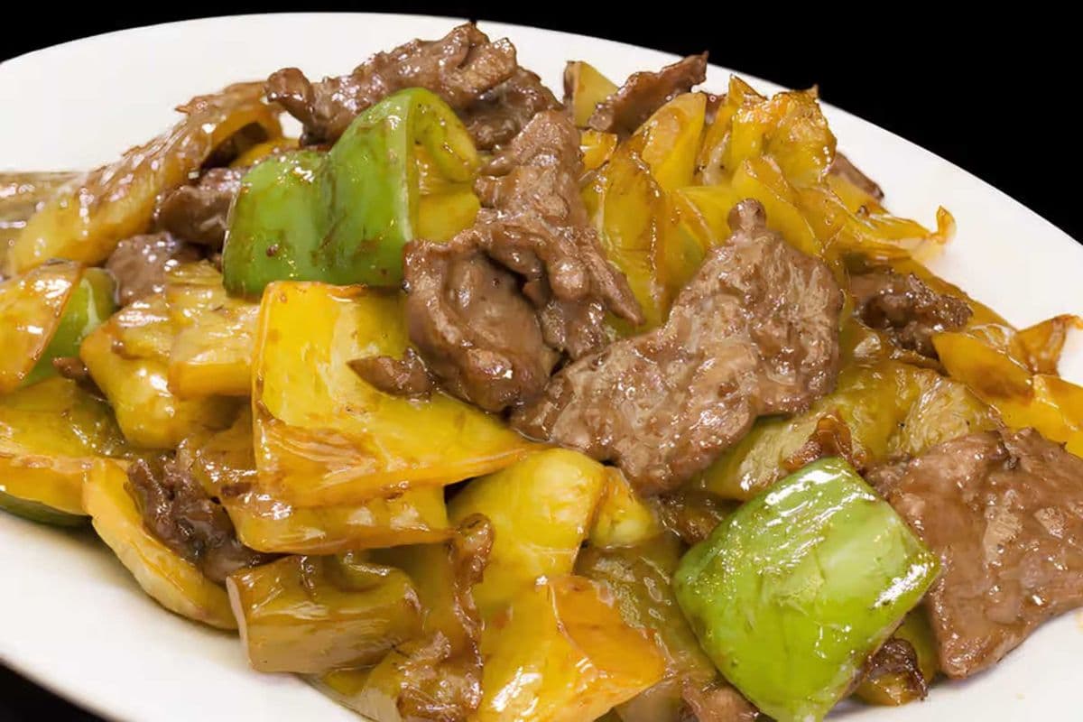 Pan-Fried Beef with Pickled Vegetables and Young Ginger