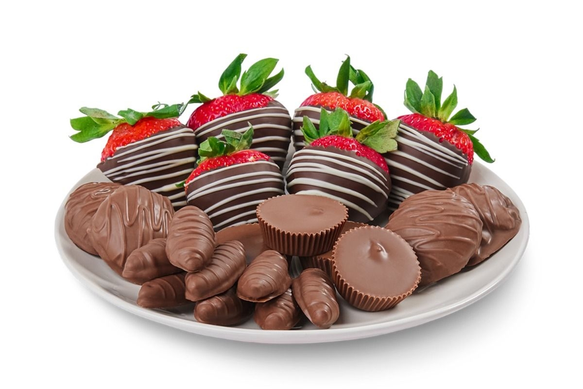 Sweet Moments Strawberries And Chocolate Box