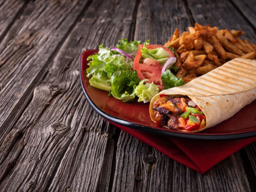 Assiette Wrap Escalope de Poulet / Chicken Escalope Wrap Plate