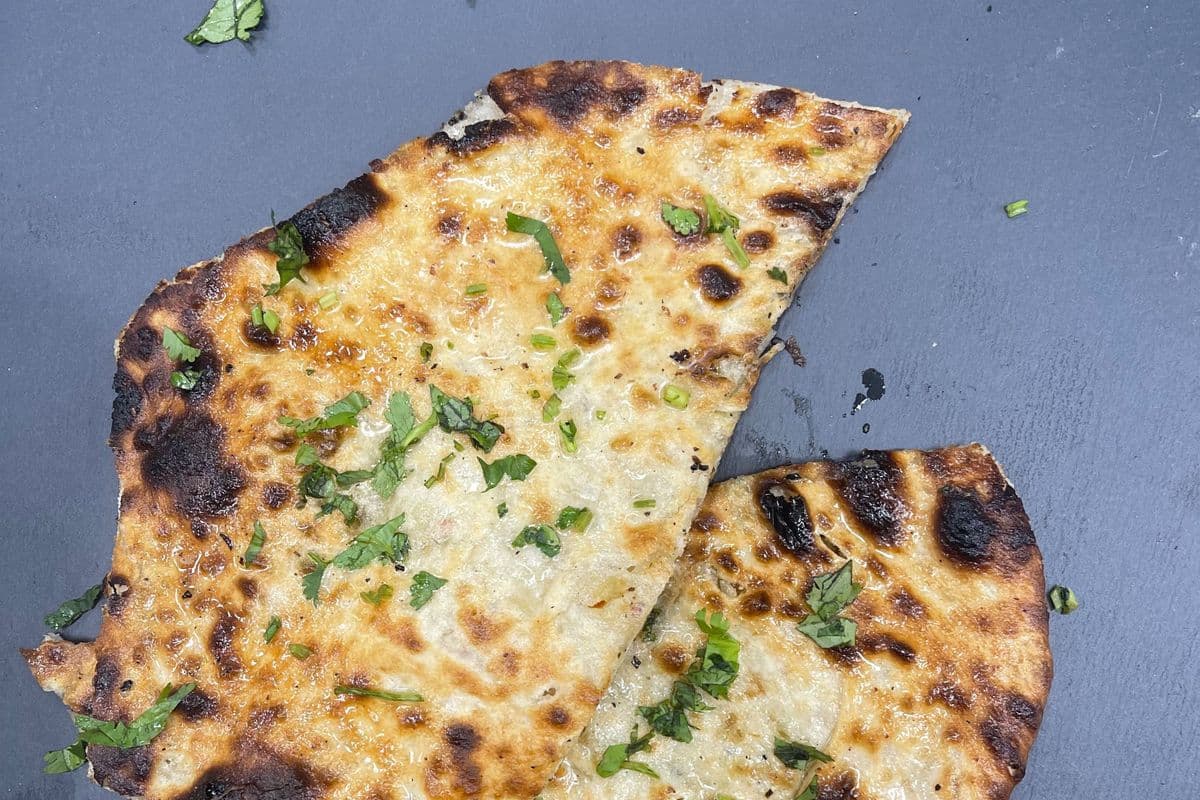Amritsari kulcha ( single)