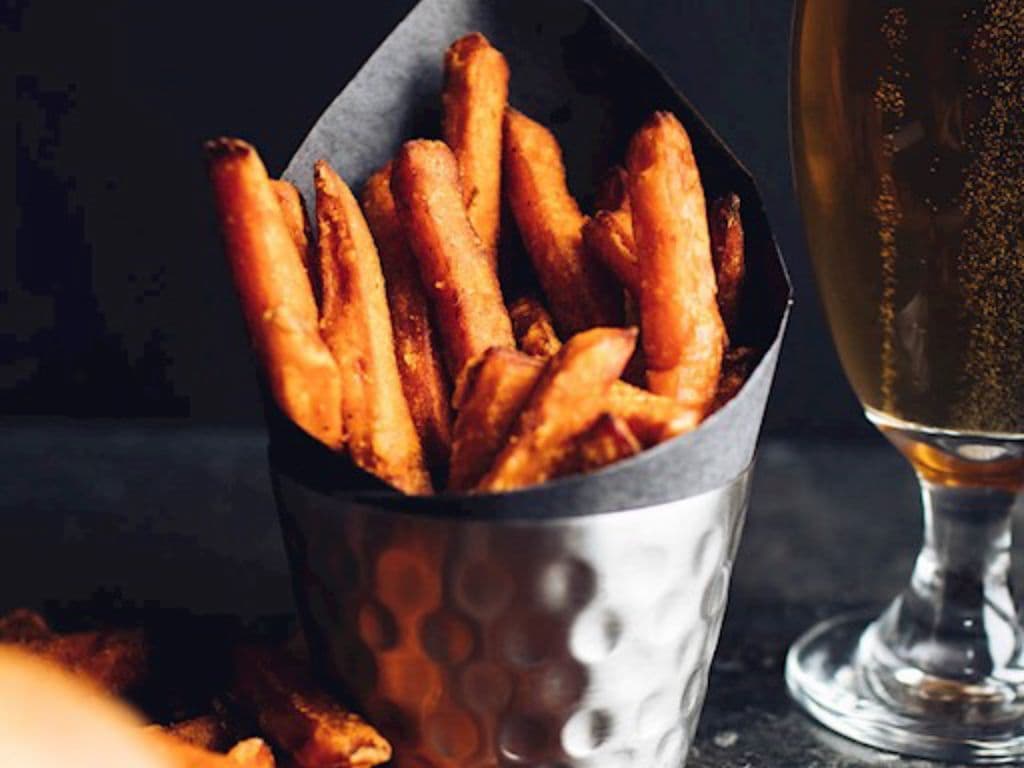 Accompagnement de frites de patates douces / Side of Sweet Potato Fries