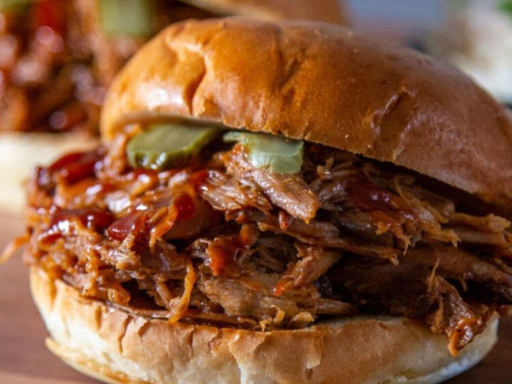 6 oz Pulled Pork BBQ Bun