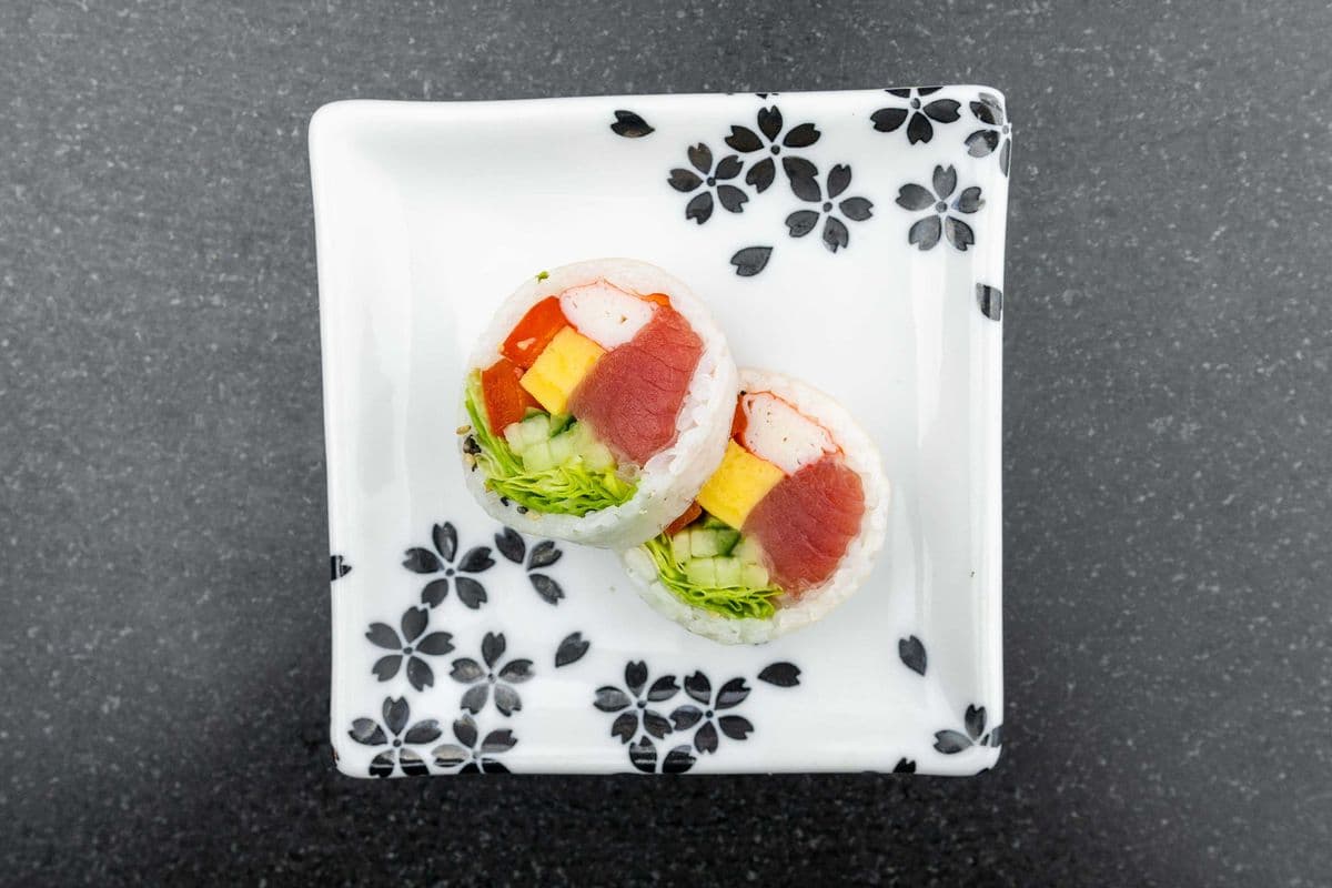 Spring Maki with Red Tuna (6 pcs)