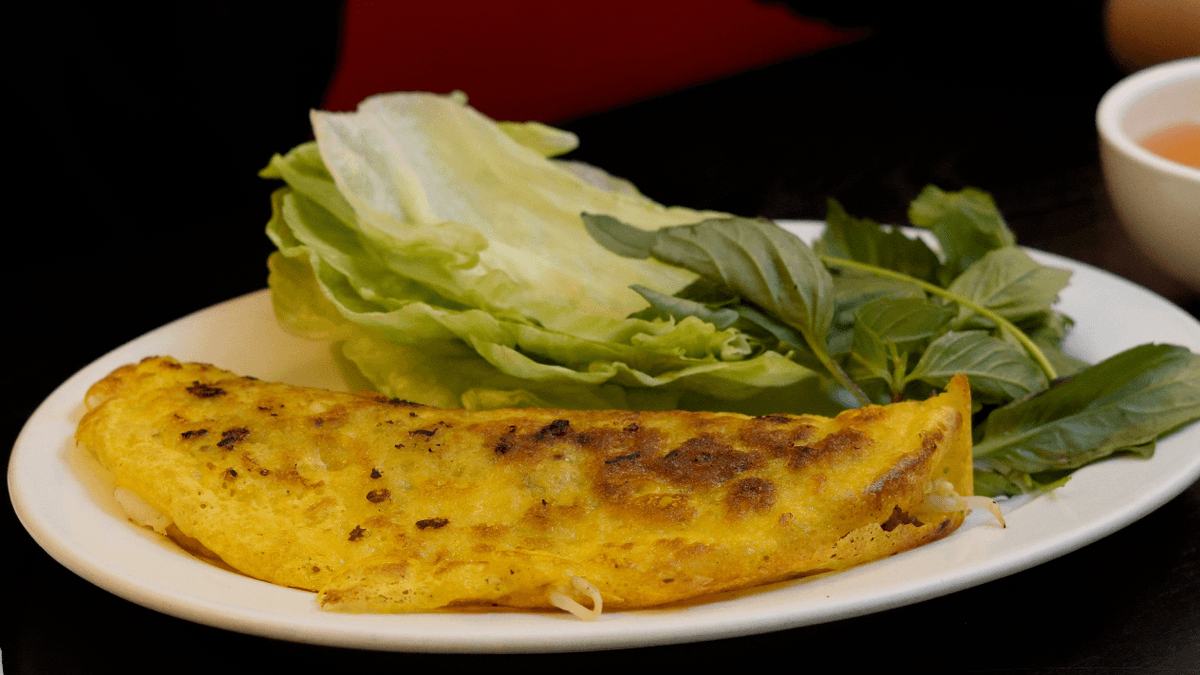 61.Bánh Xèo (Rice Crepes)