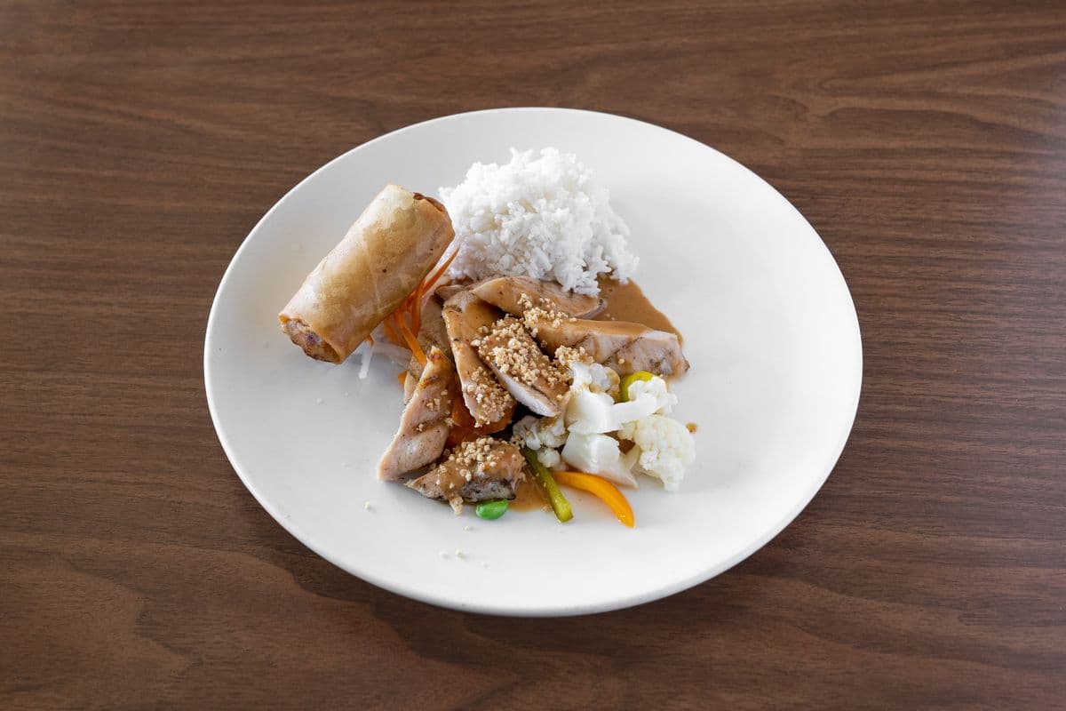 29. Poulet grillé, sauce miel et citron ou sauce teriyaki / Grilled Chicken with Honey and Lemon or Teriyaki