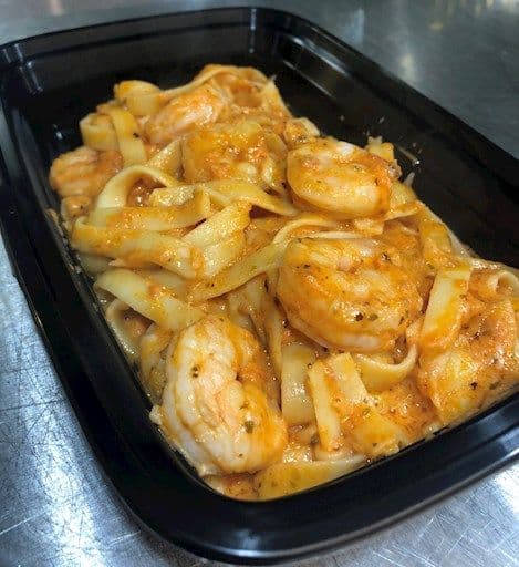 Fettuccini aux crevettes sauce rosée