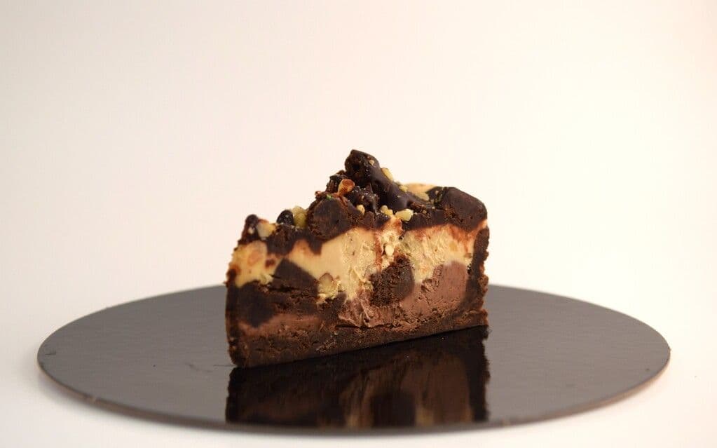 PEANUT BUTTER FUDGE CHEESECAKE