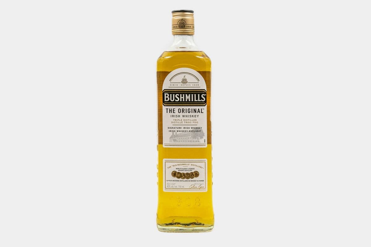 Bushmills Irish Whiskey (1 x 750 ml)