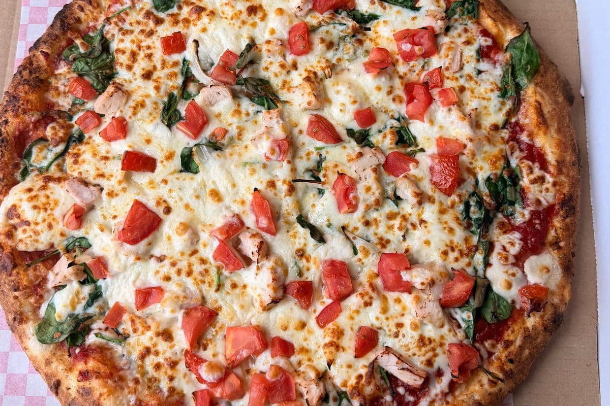 14" Chicken Polo Pizza